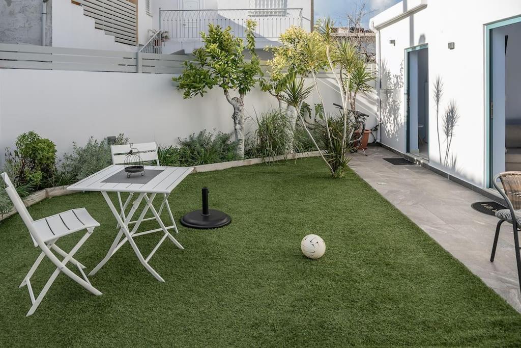 M City Apartments, Garden 2 La Canée Extérieur photo